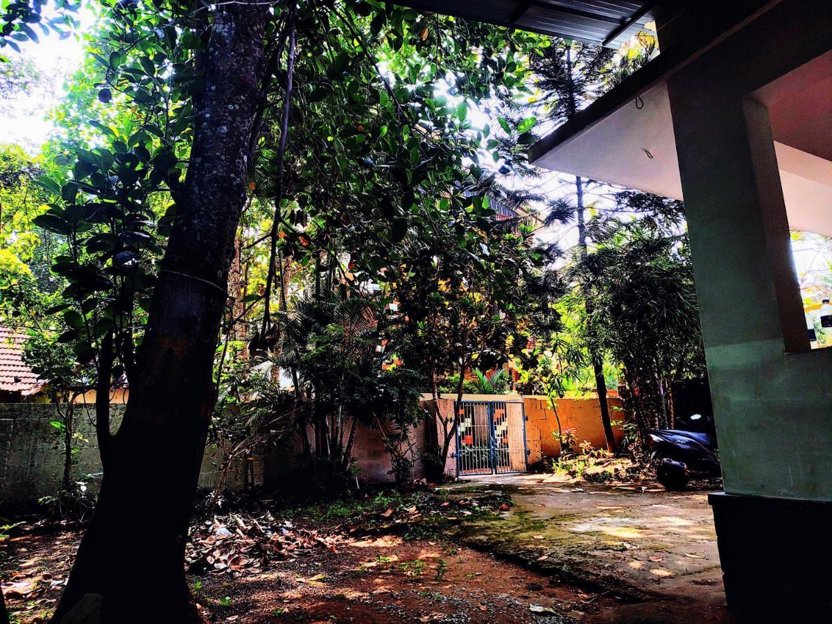 ורקלה Gogonuts Hostel מראה חיצוני תמונה